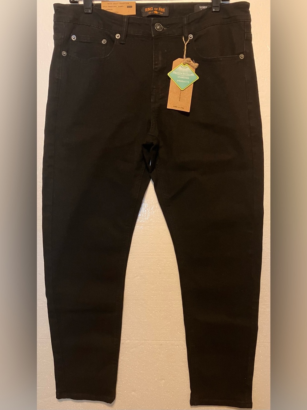 Ring of Fire Men’s 34x30 Black Skinny Jeans with Five-Pocket Styling